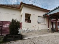 Eladó családi ház, Kartalon 89 M Ft, 7 szobás