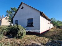 Eladó családi ház, Csemőn 57 M Ft, 3 szobás