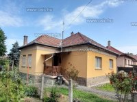 Eladó családi ház, Szentendrén 109 M Ft, 2 szobás