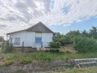 Eladó családi ház, Jászladányon 7.9 M Ft, 2 szobás