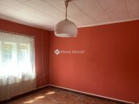 Eladó családi ház, Nován 21.9 M Ft, 3 szobás