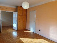 Eladó téglalakás, Szolnokon 26.5 M Ft, 1 szobás