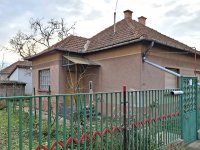 Eladó családi ház, Szolnokon, Tó utcában 21.9 M Ft, 3 szobás
