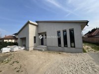 Eladó családi ház, Kecskeméten 149.9 M Ft, 4 szobás