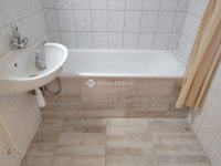 Eladó panellakás, Békéscsabán 29.9 M Ft, 2 szobás