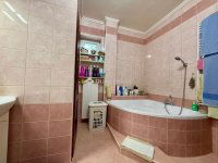 Eladó családi ház, Kecskeméten 149.9 M Ft, 9 szobás