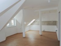 Eladó téglalakás, Balatonföldváron 54.9 M Ft, 2 szobás