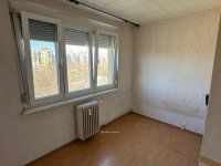 Eladó panellakás, Szegeden 38 M Ft, 1+1 szobás