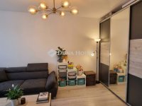 Eladó panellakás, III. kerületben 68.5 M Ft, 2 szobás