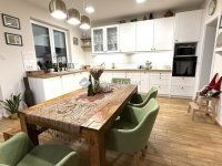 Eladó családi ház, Üllőn 130 M Ft, 5 szobás