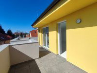 Eladó téglalakás, Komáromban 78 M Ft, 3 szobás