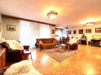 Eladó téglalakás, Szegeden 94 M Ft, 4 szobás