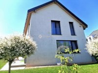 Eladó családi ház, Zsámbékon 150 M Ft, 5 szobás