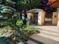 Eladó családi ház, Budakeszin 214 M Ft, 10 szobás