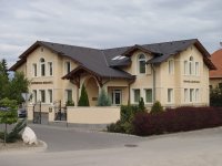 Kiadó iroda, Dunaharasztin 320 E Ft / hó / költözzbe.hu