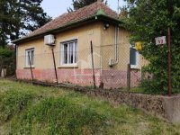 Eladó családi ház, Somlójenőn 21 M Ft, 2 szobás