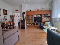 Eladó családi ház, Pápateszéren 43.99 M Ft, 2 szobás