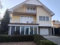 Eladó családi ház, Balatonalmádiban 199 M Ft, 7 szobás