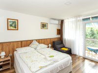 Eladó hotel, Abaligeten 149 M Ft, 8 szobás / költözzbe.hu