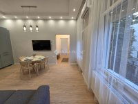 Eladó téglalakás, XII. kerületben 109.9 M Ft, 3 szobás