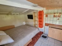 Eladó nyaraló, Pákozdon 25 M Ft, 1 szobás / költözzbe.hu
