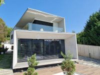 Eladó családi ház, Budapesten, III. kerületben 480 M Ft