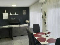 Kiadó téglalakás, albérlet