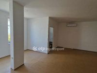 Eladó téglalakás, Tápiószelén 28.99 M Ft, 2 szobás