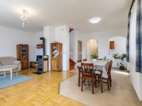 Eladó családi ház, XVIII. kerületben 164.99 M Ft, 5 szobás