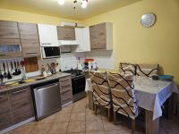 Eladó családi ház, Szentendrén 130 M Ft, 3 szobás