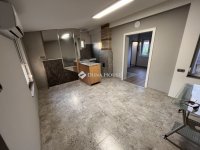 Eladó családi ház, Győrött 37.5 M Ft, 2 szobás