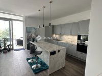 Eladó téglalakás, III. kerületben 353.99 M Ft, 4 szobás