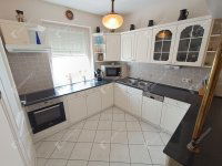 Eladó családi ház, Sopronban 119 M Ft, 7 szobás