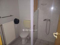 Eladó családi ház, Nagykanizsán 250 M Ft, 10 szobás