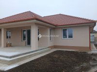 Eladó családi ház, Debrecenben 135 M Ft, 4 szobás