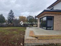 Eladó családi ház, Szegeden 231.874 M Ft, 5 szobás