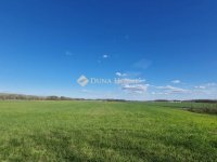 Eladó mezogazdasagi ingatlan, Sülysápon 40.5 M Ft