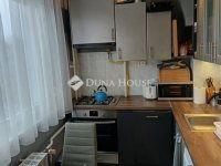 Eladó panellakás, Szegeden 54.9 M Ft, 2 szobás