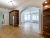 Eladó családi ház, Debrecenben 450 M Ft, 9+4 szobás