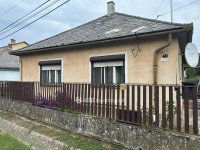 Eladó családi ház