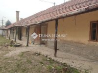 Eladó családi ház, Cegléden 24 M Ft, 4 szobás