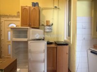 Eladó téglalakás, Szombathelyen 28 M Ft, 2 szobás