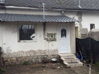 Eladó családi ház, Tarjánon 10.9 M Ft, 1 szobás