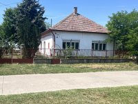 Eladó családi ház, Nagybánhegyesen 14.8 M Ft, 2 szobás