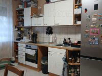 Eladó panellakás, Tatabányán 44.99 M Ft, 2+1 szobás