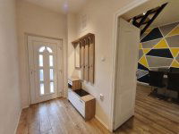 Eladó ikerház, III. kerületben 209.9 M Ft, 5+1 szobás