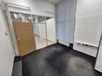 Kiadó üzlethelyiség, Tatabányán 1260 E Ft / hó