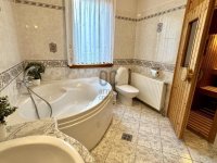 Eladó családi ház, Veresegyházon 189 M Ft, 7 szobás