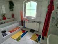 Eladó családi ház, II. kerületben 429.9 M Ft, 6 szobás