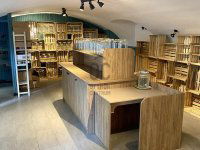 Eladó üzlethelyiség